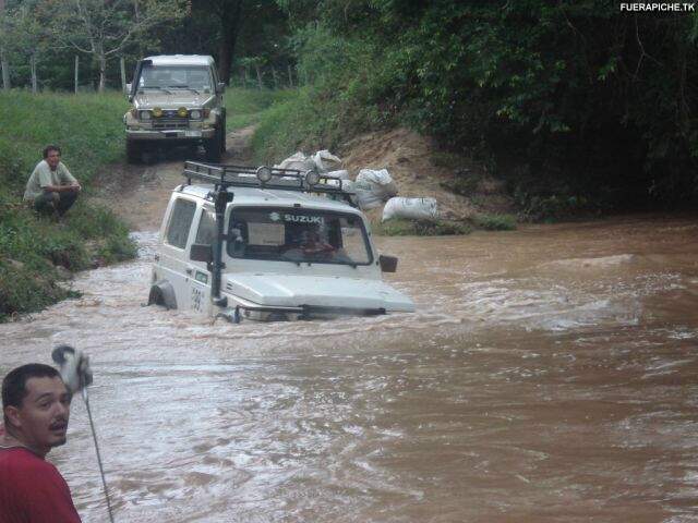 Suzuki Samurai, Bolivia 4x4